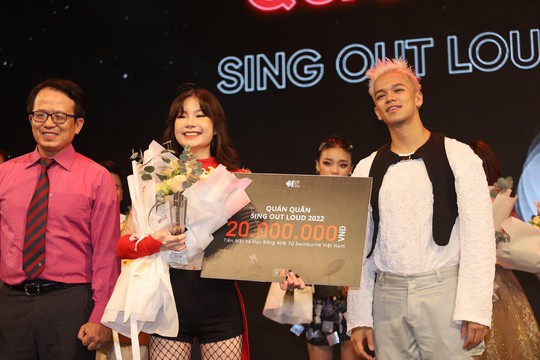 Học sinh Trường Liên cấp Nguyễn Siêu giành Quán quân cuộc thi hát Tiếng Anh - Ảnh 4.