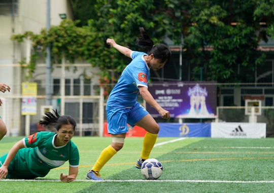 Báo Người Lao Động vô địch bóng đá nữ Hội Nhà báo TP HCM 2022 - Ảnh 1.