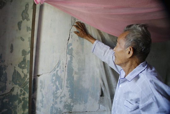 Hàng chục hộ dân ở Núi Thành - Quảng Nam sống trong lo sợ - Ảnh 3.