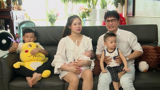 Ca sĩ Lương Gia Huy hé lộ cuộc sống hôn nhân gia đình - Ảnh 1.