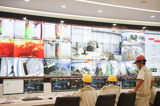 Nhà máy điện rác lớn nhất nước chính thức vận hành - Ảnh 13.