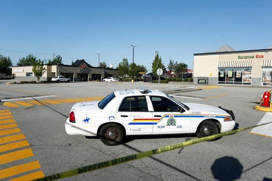 Canada: 3 người chết trong loạt vụ nổ súng vào rạng sáng - Ảnh 1.