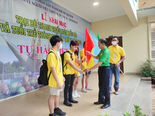 Khai mạc trại hè Tự hào Việt Nam cho thanh thiếu nên 10 quốc gia - Ảnh 1.