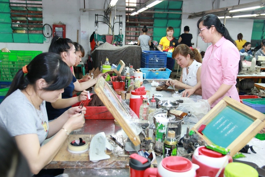 Ồ ạt rút BHXH một lần: Ai lắng nghe góp ý của người lao động? - Ảnh 1.