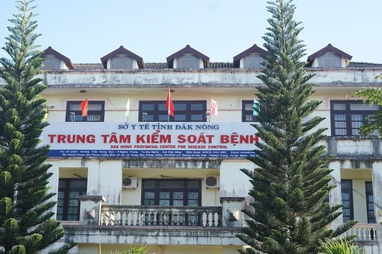 Đắk Nông: Chuyển điều tra vụ mua sắm kit test của Việt Á - Ảnh 1.