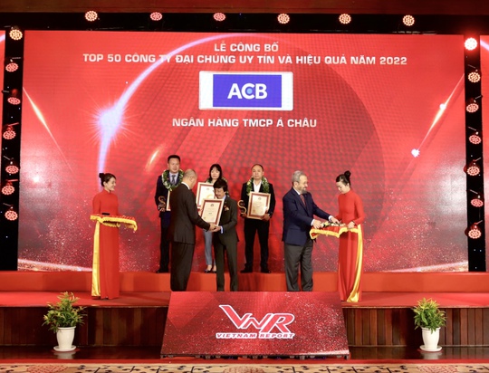 ACB liên tiếp nhận giải thưởng uy tín ngành tài chính ngân hàng - Ảnh 1.