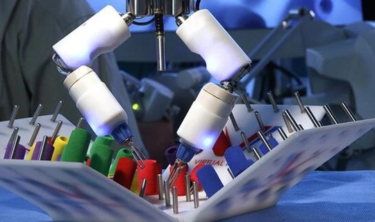 Trình làng robot bác sĩ liên hành tinh sẽ làm việc cho NASA - Ảnh 1.