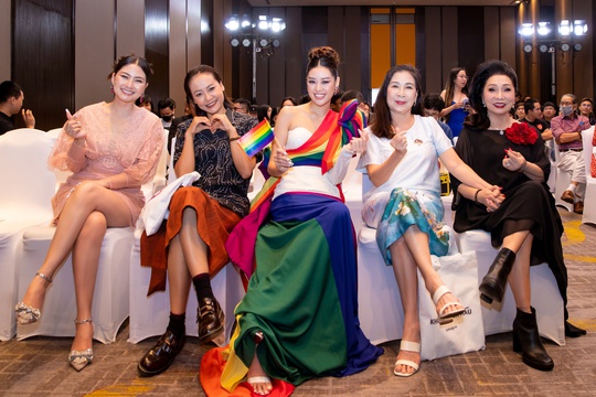 Nhiều nghệ sĩ ủng hộ hôn nhân cùng giới tại Việt Nam - Ảnh 3.