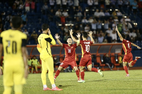Thắng nhọc ĐKVĐ Đông Nam Á, U19 Việt Nam đăng quang Giải U19 Quốc tế 2022 - Ảnh 3.