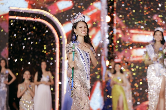 Cận cảnh nhan sắc đời thường của tân hoa hậu Huỳnh Nguyễn Mai Phương - Ảnh 1.