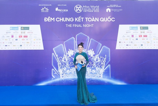 Lệ Chi MC thảm đỏ Miss World Việt Nam và những câu chuyện chuyên môn thú vị - Ảnh 1.