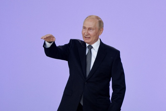 Tổng thống Putin tuyên bố vũ khí Nga “vượt trội hơn đối thủ - Ảnh 1.