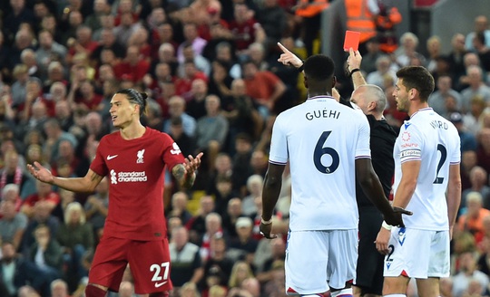 Sao Liverpool nhận thẻ đỏ, trung vệ Joachim Andersen bị dọa giết - Ảnh 3.