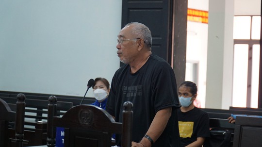 Tình tiết mới tại phiên xử phúc thẩm vụ kiện chủ tịch UBND tỉnh Khánh Hòa - Ảnh 1.