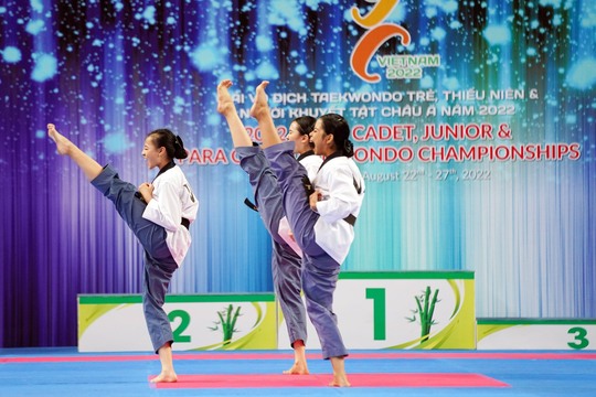 Ấn tượng các nữ võ sĩ nhí mở màn ngày hội Taekwondo châu Á 2022 - Ảnh 5.