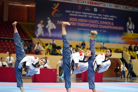 Ấn tượng các nữ võ sĩ nhí mở màn ngày hội Taekwondo châu Á 2022 - Ảnh 2.