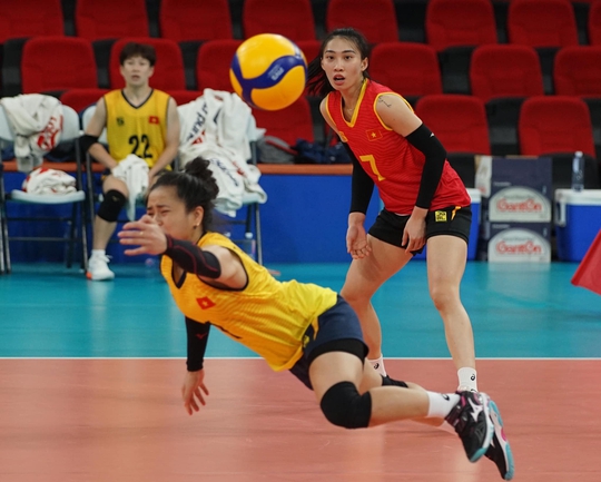 Hạ Đài Bắc Trung Hoa, tuyển Việt Nam vào bán kết bóng chuyền nữ châu Á - Ảnh 3.