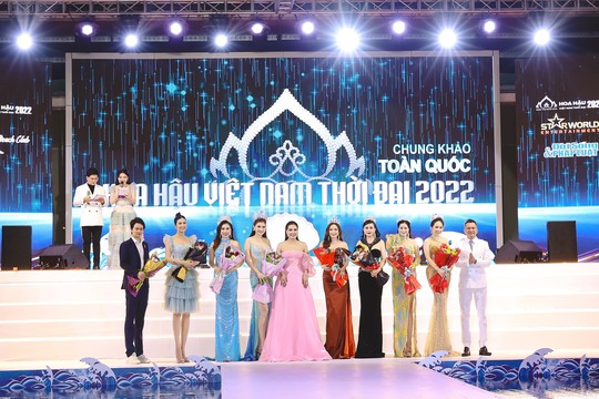 Hoa hậu Lý Kim Ngân tiếp tục ngồi ghế nóng giám khảo - Ảnh 3.