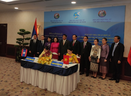Lãnh đạo TP HCM tiếp Đoàn đại biểu cấp cao 3 tỉnh thành của Lào - Ảnh 3.