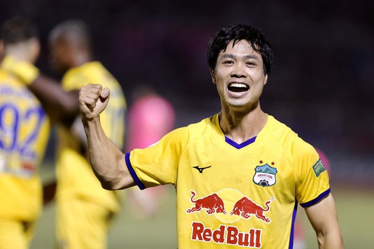 Công Phượng lập công giúp HAGL đánh bại Sài Gòn FC - Ảnh 13.