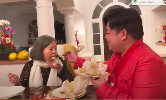 Ca sĩ Quang Lê hé lộ về mẹ nhân lễ Vu Lan - Ảnh 2.