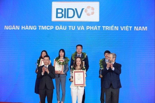 BIDV - Top 10 Ngân hàng Thương mại Việt Nam uy tín nhất 2022 - Ảnh 1.