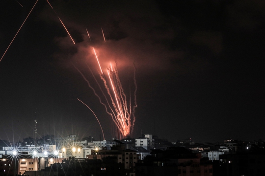 Chiến sự Dải Gaza: “Thùng thuốc súng” Trung Đông giao tranh đẫm máu - Ảnh 2.