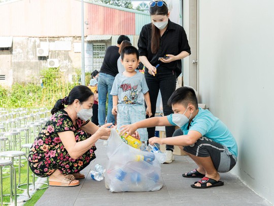 Rộn ràng ngày tết trung thu với nhiều hoạt động ý nghĩa tại Charm City - Ảnh 2.