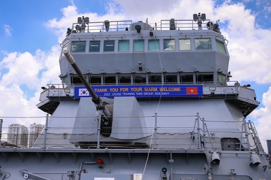 Bên trong chiến hạm Hàn Quốc vừa đến TP HCM - Ảnh 2.