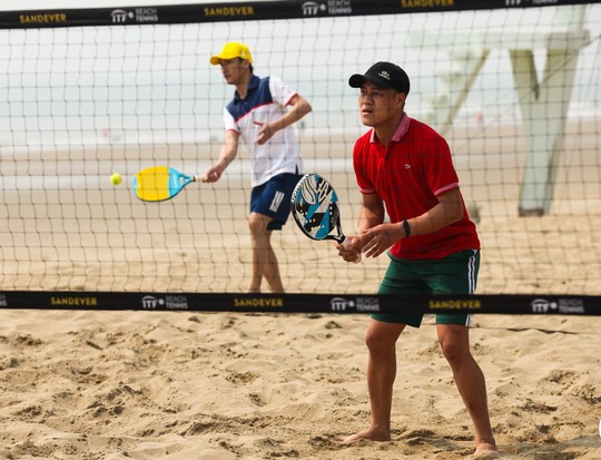Việt Nam lần đầu tiên tổ chức Giải Quần vợt bãi biển vô địch quốc gia - Ảnh 2.