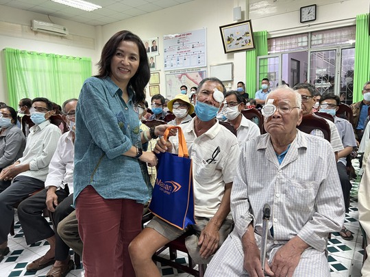 Masan giúp 500 bệnh nhân nghèo ở Kiên Giang sáng mắt - Ảnh 1.