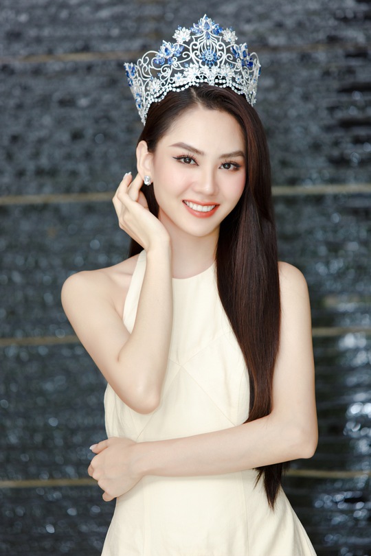 Hoa hậu Mai Phương được nhà hảo tâm giấu mặt tặng 3 tỉ đồng - Ảnh 2.