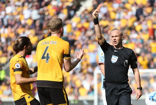 Haaland bùng nổ, Man City đánh bại Wolves, chiếm ngôi đầu Ngoại hạng Anh - Ảnh 6.
