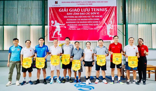Sôi nổi giải giao lưu tennis Agribank Chi nhánh Phú Quốc - Ảnh 7.