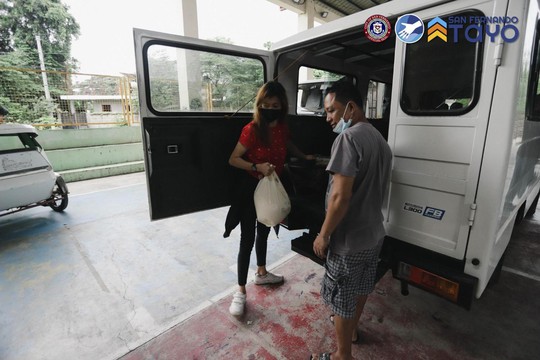 Siêu bão Noru đổ bộ Philippines, mang theo sức mạnh bùng nổ - Ảnh 10.