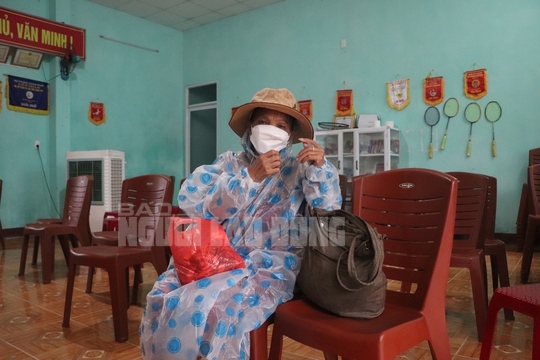 Miền Trung: Bắt đầu đưa dân đi sơ tán tránh bão Noru và áp dụng khung giờ giới nghiêm - Ảnh 8.
