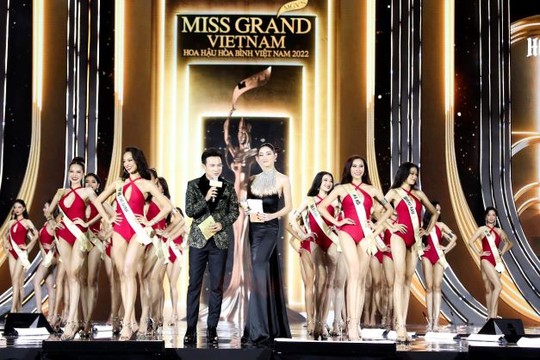 50 thí sinh Hoa hậu Hòa bình Việt Nam trình diễn bikini nóng bỏng - Ảnh 3.