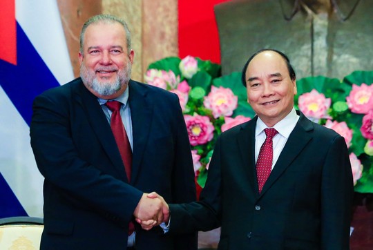 Chủ tịch nước Nguyễn Xuân Phúc: Việt Nam luôn ở bên cạnh, đoàn kết và ủng hộ Cuba anh em - Ảnh 1.