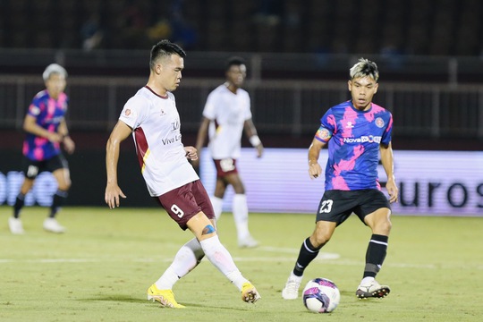 Thua trận derby, CLB TP HCM đứng cuối bảng V-League 2022 - Ảnh 2.