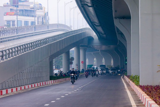 Diện mạo tuyến đường gần 10.000 tỉ đồng ở Hà Nội sắp thông xe - Ảnh 8.