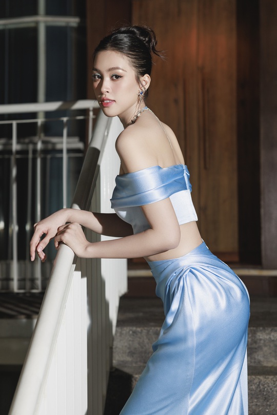 Hoa hậu Tiểu Vy trở thành Mỹ nhân của năm 2022 - Ảnh 1.