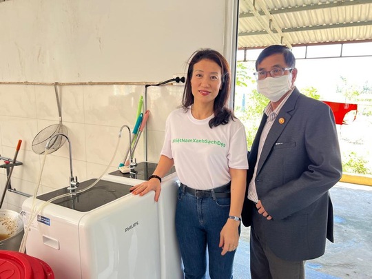Quà Tết ấm lòng các hoàn cảnh khó khăn tại Quảng Nam - Ảnh 6. Quà Tết ấm lòng các hoàn cảnh khó khăn tại Quảng Nam - Ảnh 6.