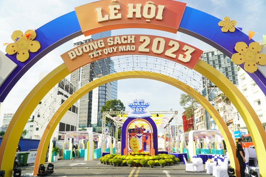 Nhiều bất ngờ ở Lễ hội Đường sách Tết Quý Mão - Ảnh 1.