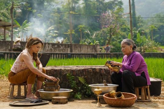Vẻ đẹp Việt Nam trên phim của Netflix - Ảnh 4.