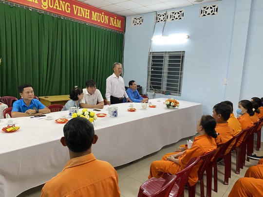 Đêm giao thừa của những người không ngủ - Ảnh 6.