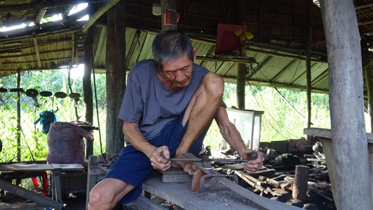 Những người thợ rèn cuối cùng ở Đồng Tháp - Ảnh 2.