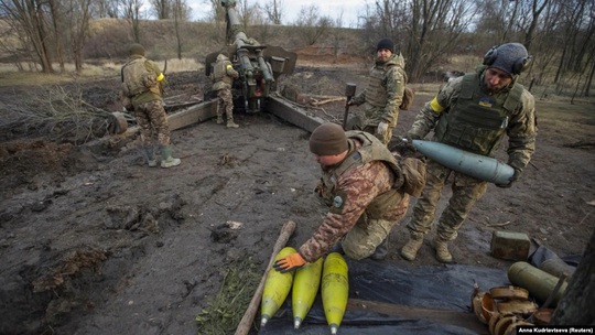 Ukraine cảnh báo sau vụ tấn công làm Nga thiệt hại lớn ở Donbas - Ảnh 1.