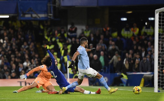 Chelsea thất trận sân nhà, Man City ung dung chạy đua ngôi đầu Ngoại hạng Anh - Ảnh 4.