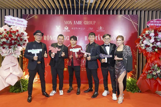 Dàn Sao Việt khoe sắc trong đại tiệc Year And Party của thương hiệu Suit Mon Amie - Ảnh 2.
