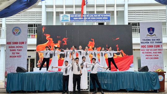 Học sinh TP HCM giữ gìn truyền thống, năng động, sáng tạo - Ảnh 1.
